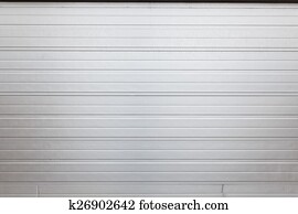 Garagentor Fotos | 1000+ Garagentor Bilder | Fotosearch