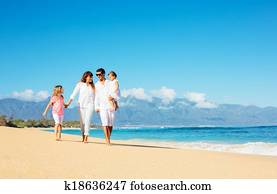 glad familie, på stranden