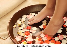 Foot spa and aromatherapy Foot spa and aromatherapy
