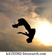schaduwfiguur, van, springt, man, tegen, hemel, en, wolken
