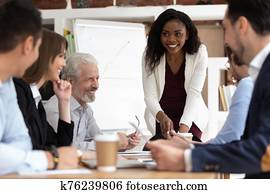 בלתי-דומה, אנשי עסק, אסוף ביחד, ל, משא-ומתן, הובל, על ידי, אפריקני, אישת עסקים