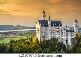 גרמני, טירה