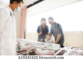 家庭, 观看, newborn, 在中, childbearing, 中心, 同时，, 医生