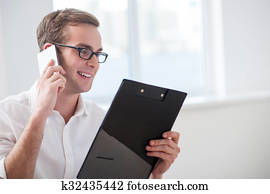 漂亮, 年輕, 商人, 是, 通訊, 上, 電話