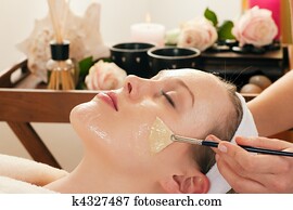 cosméticos, -, aplicando, máscara facial