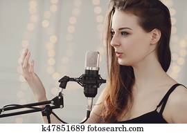 Singer Singer
