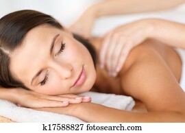 mulher bonita, em, spa, salão, começando massage