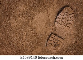 Bootprint on mud 