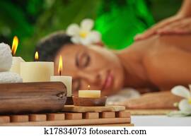 spa. focused on candles