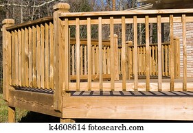 Holz Geländer Fotos | 1000+ Holz Geländer Bilder | Fotosearch