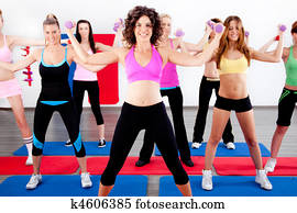 mulheres, fazendo, aeróbica, com, dumbbell