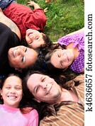 familie, liegen, gras