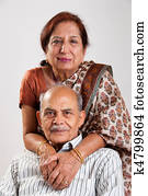 3º edad, indio, pareja