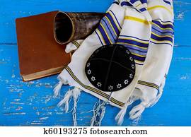 yom kippur, rosh hashanah, Hashana, judeu, ano novo, Shemini, Atzeret, Shmini, Atzeret, e, Simchat, torah, feriado, conceito, com, shofar, tradicional, Israel's, ram, chifre, com, religiosas, santissimo, missal