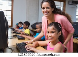 niedlich, pupillen, in, computerschulung, mit, lehrer