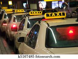 táxis, esperando, em, a, aeroporto