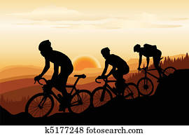 山が自転車に乗る