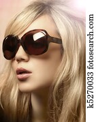 Photo of girl in sunglasses 