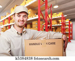 udlevering mand, ind, opmagasinere