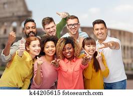 internacional, pessoas, mostrando, polegares cima, em, coliseum