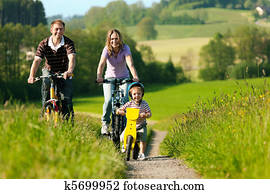 család, lovaglás, bicycles, alatt, nyár