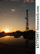 sundown, em, a, derrick