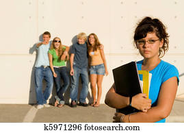 grupo, de, bulllies, intimide, só, estudante