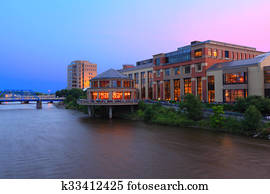 grandioso, correntezas, arquitetura