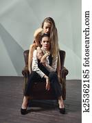 Mooi Lesbische Flirten Paar Op De Sofa Stock Afbeelding K25870141 Fotosearch