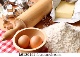 לאפות עוגיות