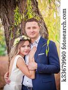 bride groom garden hugs bride groom garden hugs