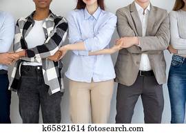 verschieden, geschäftsmenschen, gesellschaft, stehen, haendchen halten, nahaufnahme, ansicht