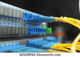 tiro, de, rede, cabos, e, servidores, em, um, tecnologia, dados centram