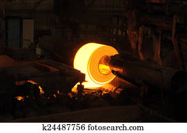 להתגלגל, פלדה