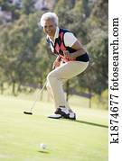 kvinde, spille et boldspil, i, golf