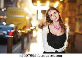 美麗, 年輕婦女, 上, 陽光普照, 街道