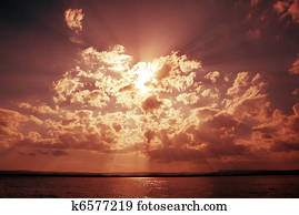 dramatischer himmel, mit, wolkenlandschaft, und, sonne, balken