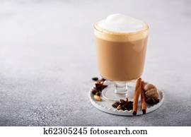 רקח, צ'אי, ל.א.ט.