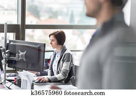 asistente personal, trabajando, en, corporativo, oficina.