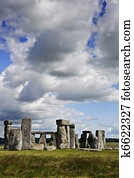 Stonehenge is aligned with the midsummer sunrise and midwinter sunset in England to celebrate the solstice. 