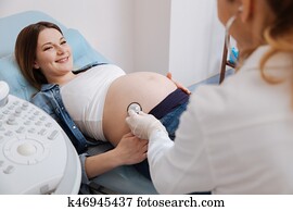 positivo, mulher, obtendo, grávida, barriga, exame, hospital