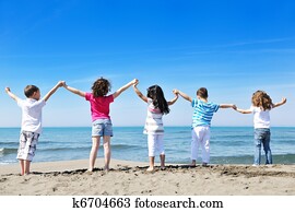 niños, juego, en, playa