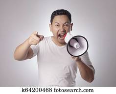 若い 女性実業家 怒る 叫ぶこと 使うこと メガホン 写真館 イメージ館 K Fotosearch