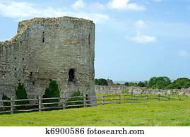tower pevensey castle ruins 