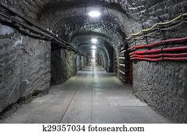 Underground mine tunnel