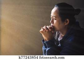 mujer, rezar por, dios, bendición, a, desear, tener, un, mejor, life.