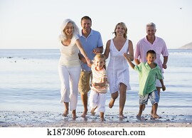 forlenget familie, gåing på strand