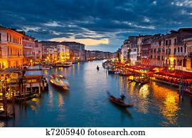 canal grandioso, à noite, veneza