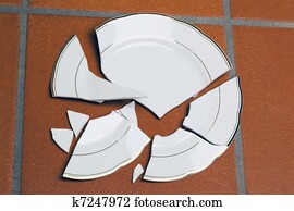 Broken plates Broken plates