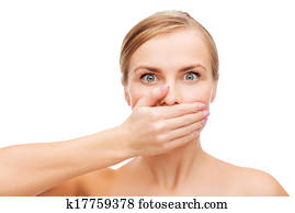 mulher jovem, fazendo, silêncio, gesto